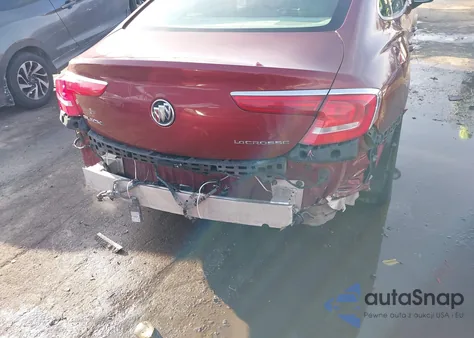 2017 Buick Lacrosse Essence z USA, uszkodzony, nr VIN 1G4ZP5SS9HU132561